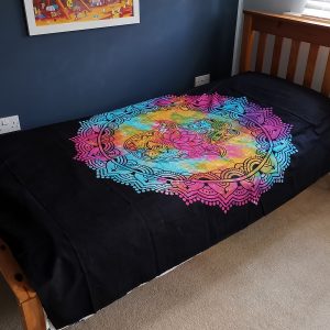 Single Cotton Bedspread + Wall Hanging – Black Hamsa