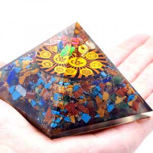 Orgonite Pyramid – Om Chakra – 70 mm