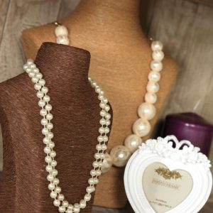 Large Classic Bust – Cream