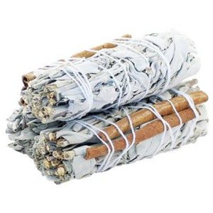 Smudge Stick – White Sage & Cinnamon 10cm